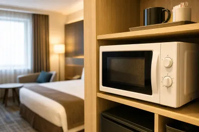 ホテルの電子レンジは使える？確認方法も解説